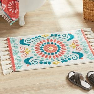 Brand New Pioneer Woman Mazie Medallion Bath Rug 20in X 32in